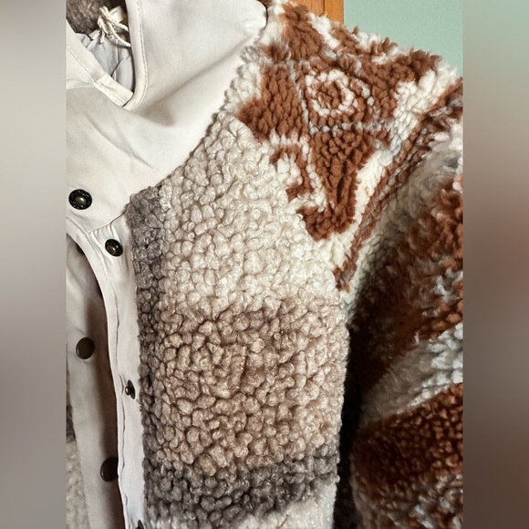 Mystree Sherpa Jacket - Picture 6 of 9